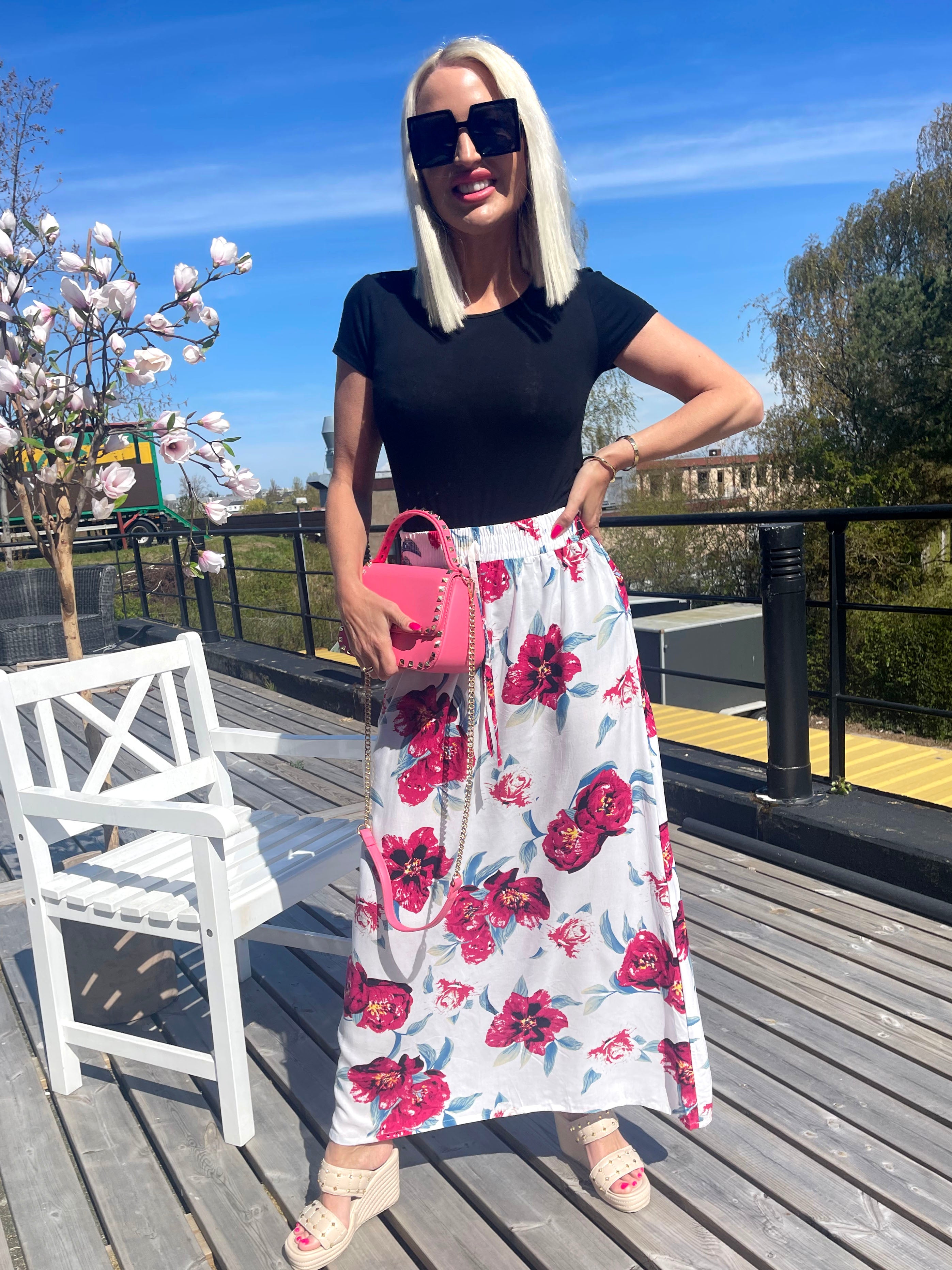 Kamilla - Lang nederdel med blomster